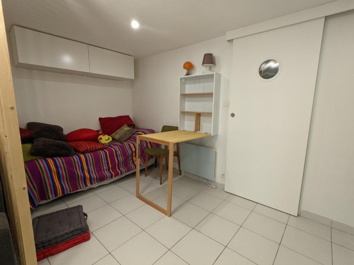 Appartement Studio Independant, Acces Piscine à Le Castellet  Extérieur photo